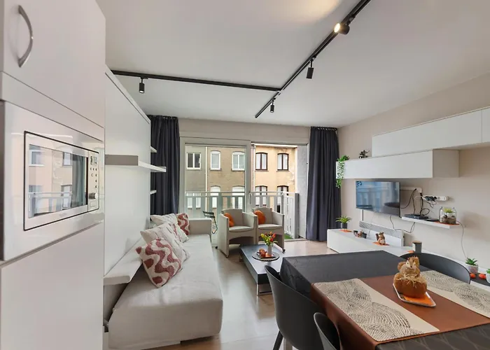 Tranquil A Deux De Panne